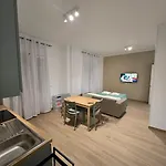 Domus Aisa Centro 아파트 포르미아