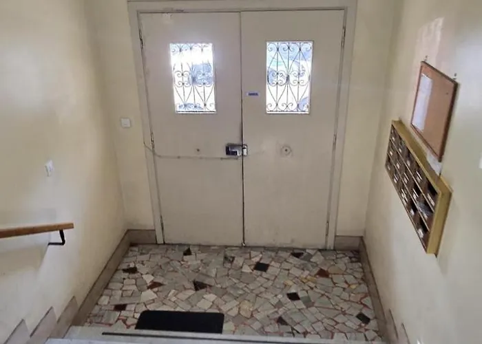 Διαμέρισμα Domus Aisa Centro